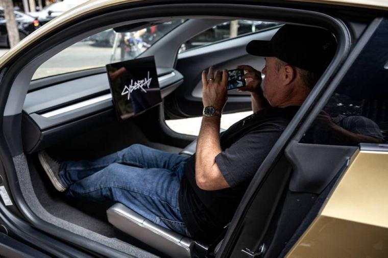 Tesla launches driverless Cybercab service in Austin