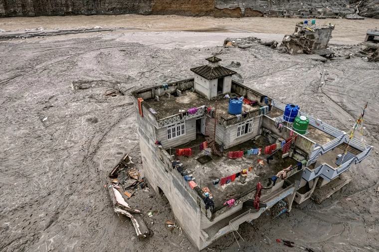 Rescuers in Nepal pull Chinese national and woman alive 10 days after devastating floods