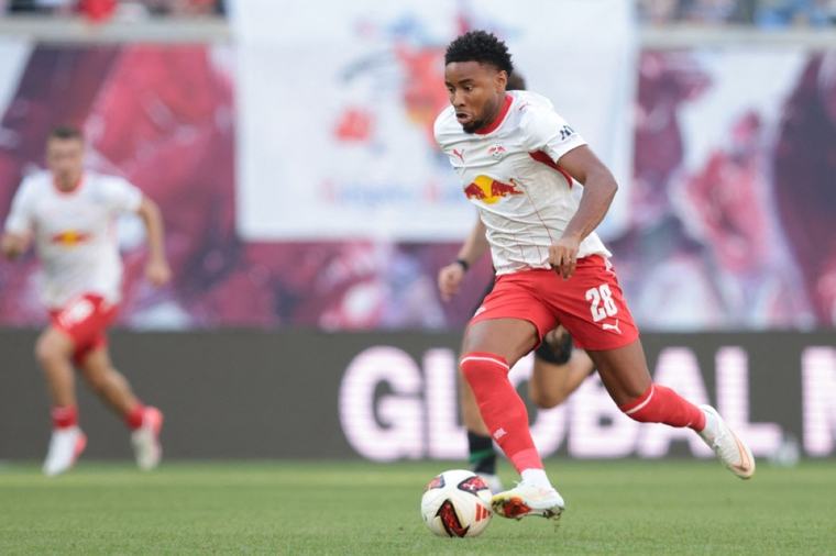 Bundesliga brings the band back together in EPL’s shadow