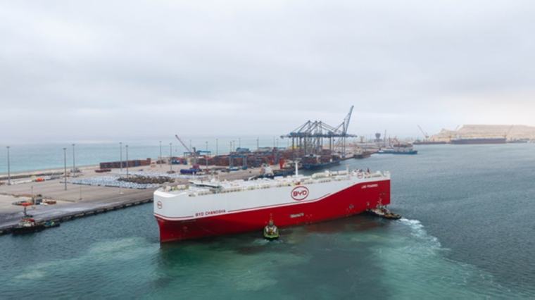 Duqm Port receives one of world’s largest RoRo vessels from China